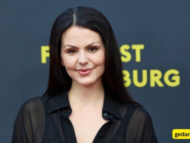 Ruby O. Fee Vermögen 2026: Von Costa Rica über Bali bis nach Hollywood