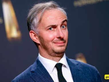 Jan Böhmermann Vermögen 2026: Wie der Satiriker mit Erdogan, Spotify und ZDF sein Geld verdient