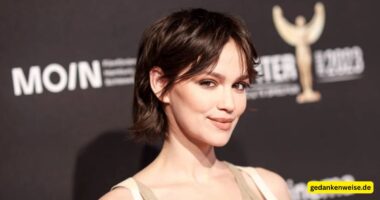 Emilia Schüle Vermögen 2026: Marie Antoinette, Transformers und 2 Millionen Euro